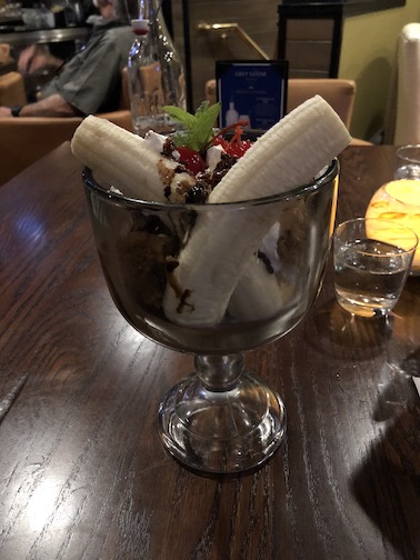 Giant Banana Split